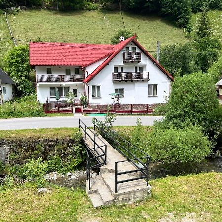 Casuta De Langa Padure Hotell Moeciu De Sus Eksteriør bilde