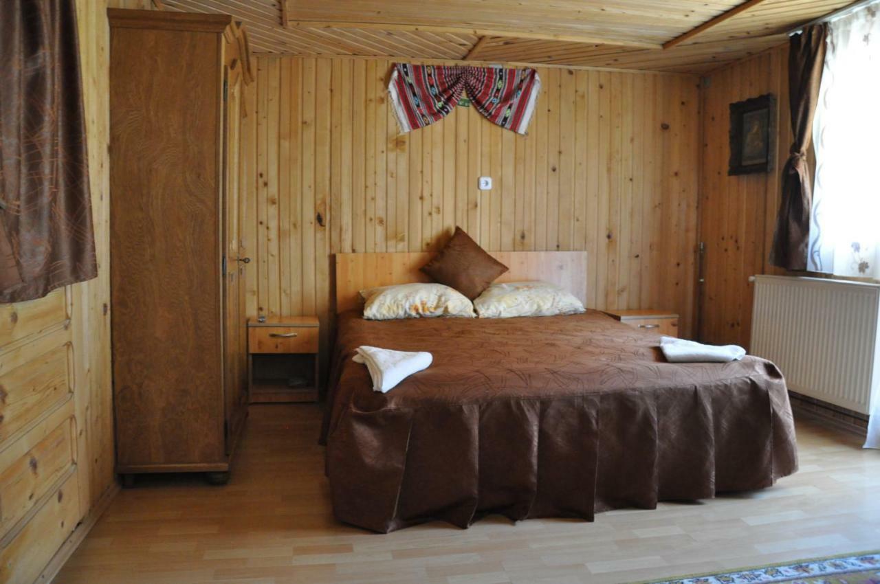 Casuta De Langa Padure Hotell Moeciu De Sus Eksteriør bilde